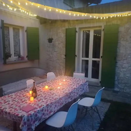Villa Linda A Monate Travedona